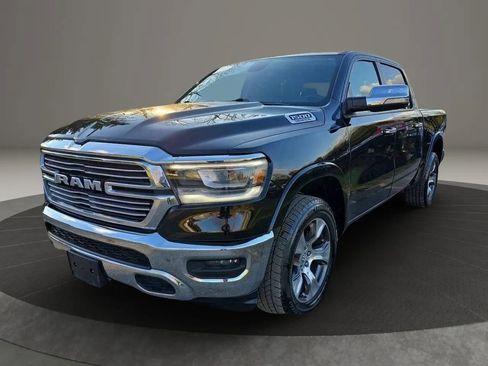 Used 2019 RAM 1500 Laramie AWD/4WD image 1