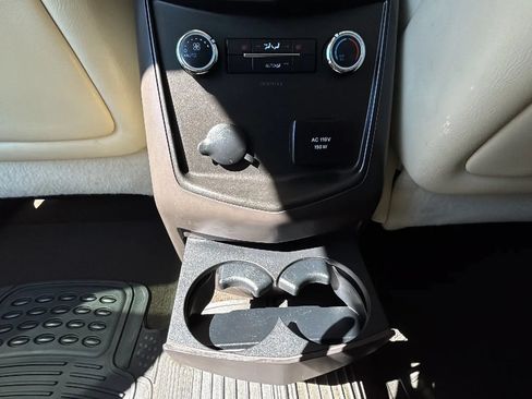Used 2019 Lincoln MKT AWD image 36