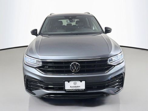 Used 2023 Volkswagen Tiguan SE R-Line FWD image 2