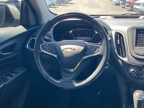 Used 2020 Chevrolet Equinox LT w/ Driver Convenience Package FWD image 12