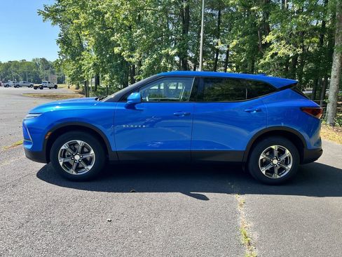 Used 2025 Chevrolet Blazer LT AWD/4WD image 6