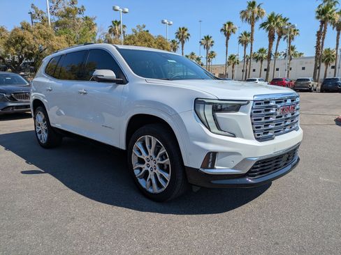 Used 2024 GMC Acadia Denali w/ Super Cruise Package FWD image 7