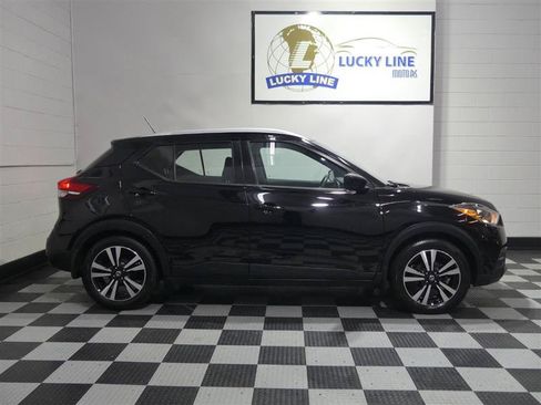 Used 2020 Nissan Kicks SV FWD image 6