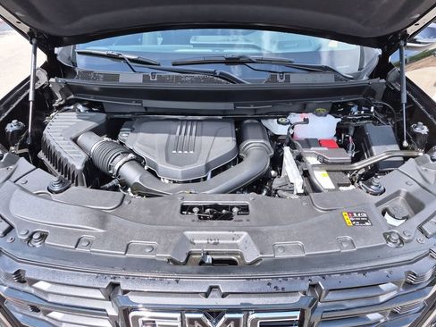 New 2026 GMC Acadia Elevation w/ Black Edition FWD image 17