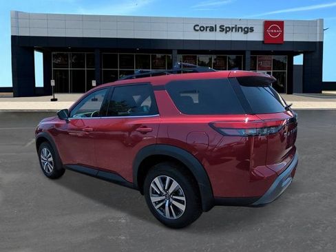 New 2026 Nissan Pathfinder SL FWD image 3