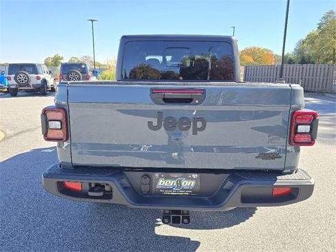 New 2026 Jeep Gladiator Willys image 14