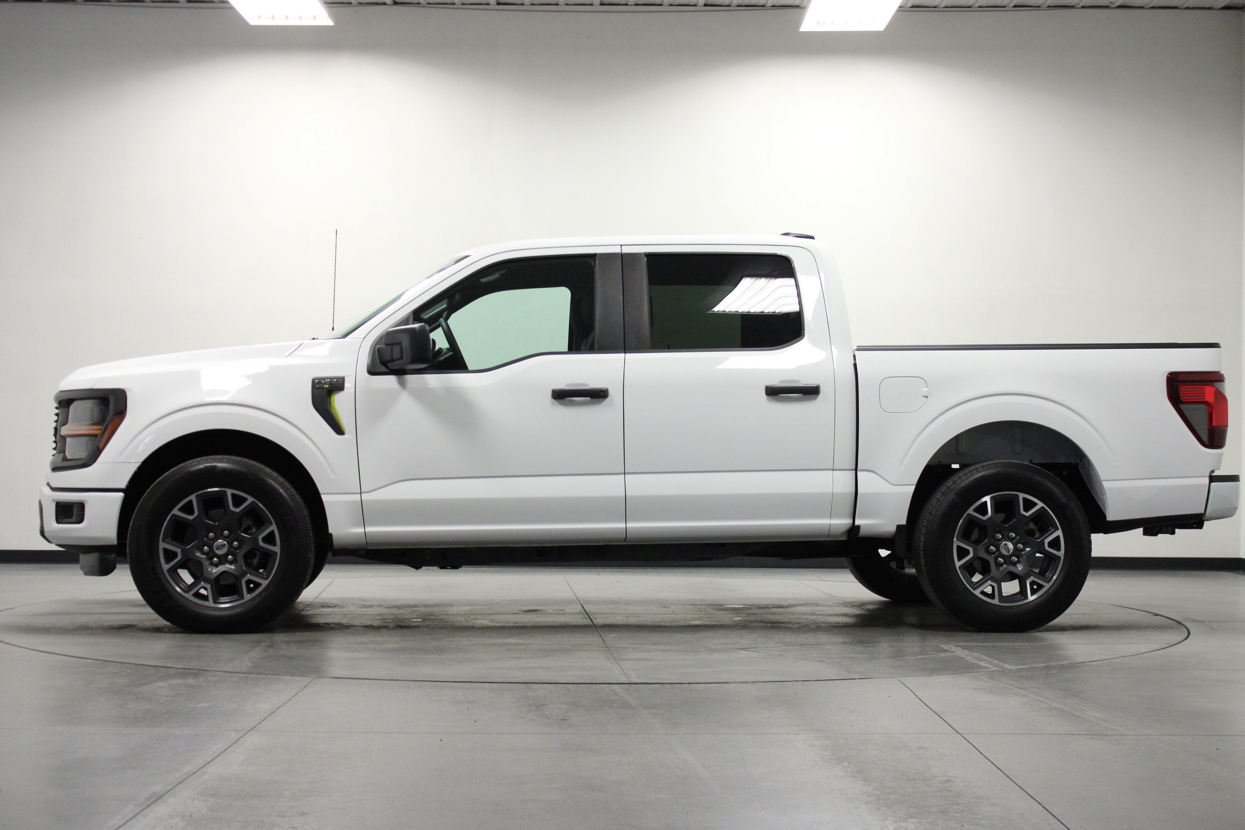 Used 2024 Ford F150 STX w/ Mobile Office Package RWD image 7