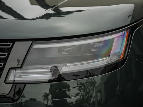 Certified 2024 Land Rover Range Rover SE AWD/4WD image 10