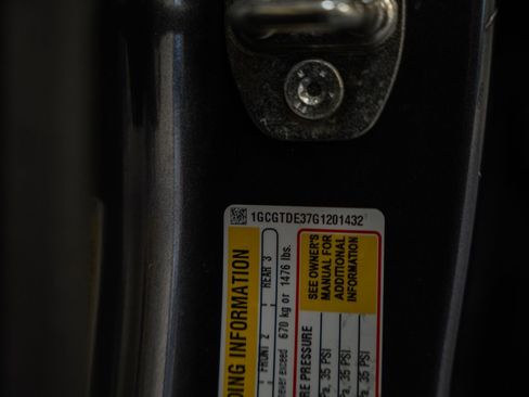 Used 2016 Chevrolet Colorado Z71 image 36