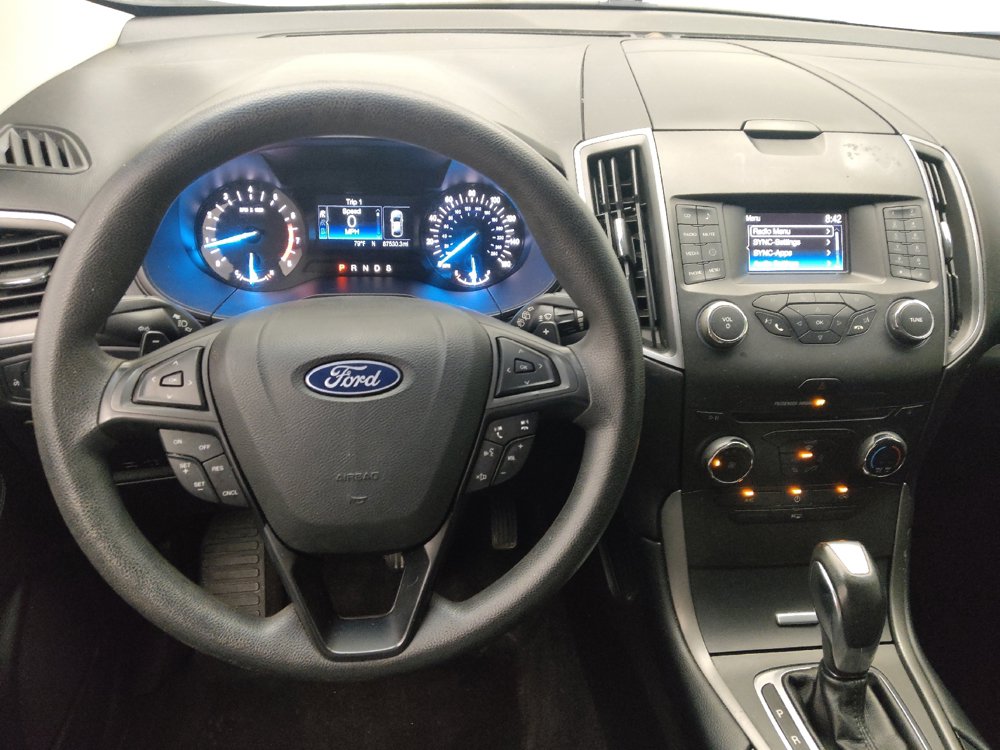 Used 2018 Ford Edge SE FWD image 22