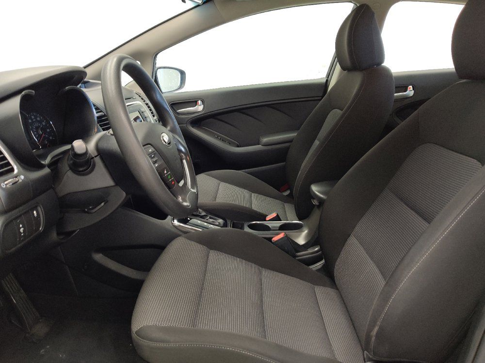 Used 2017 Kia Forte LX FWD image 17