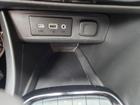 Used 2023 Buick Encore GX Select w/ Sport Touring Package image 33