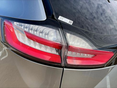 Used 2022 Ford Edge SE w/ Black Appearance Package image 31