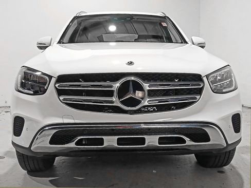 Used 2022 Mercedes-Benz GLC 300 4MATIC image 2