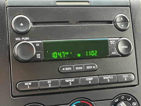 Used 2005 Ford F150 XLT image 17