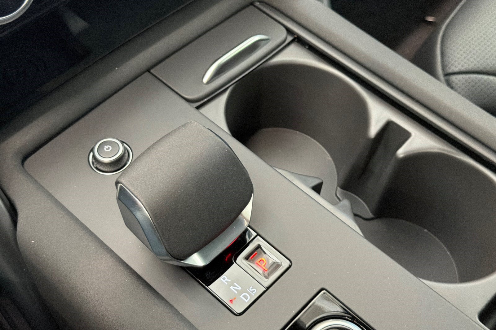 New 2026 Land Rover Discovery S AWD/4WD image 17