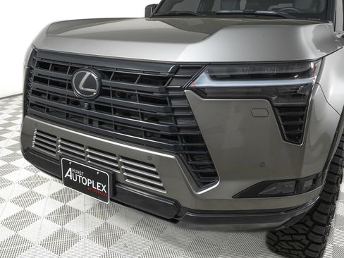 Used 2026 Lexus GX 550 w/ Accessory Package (2T) image 34