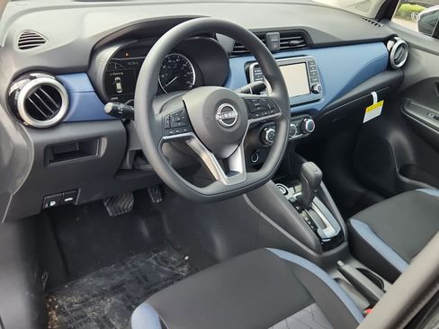 Used 2025 Nissan Versa SV w/ Trunk Package FWD image 10