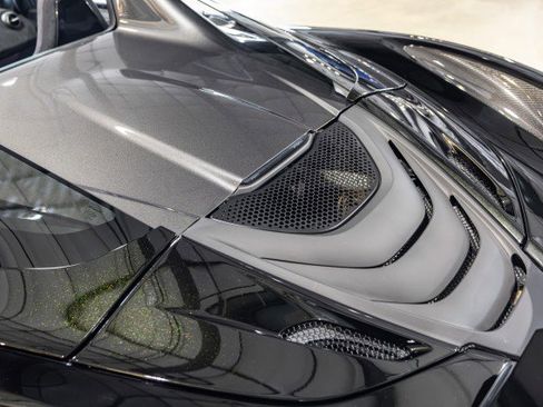 Used 2020 McLaren 720S Spider RWD image 19