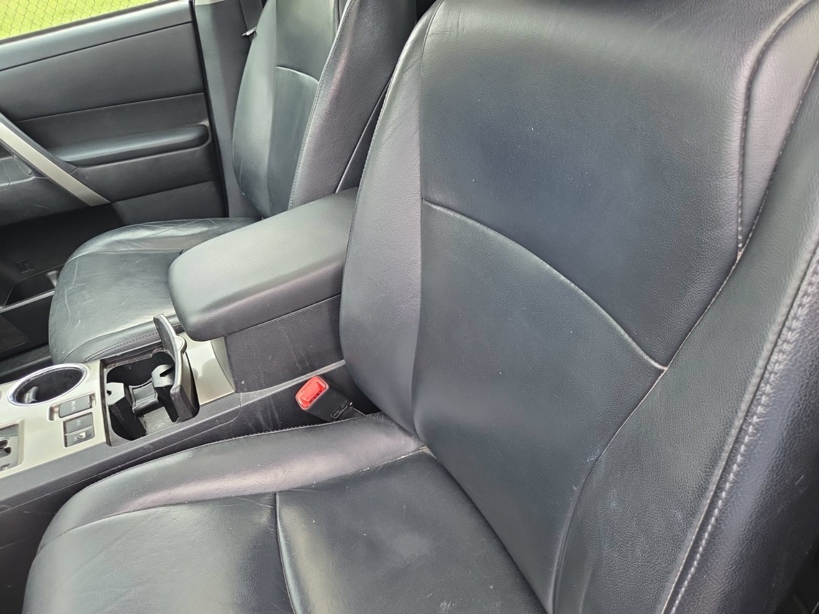Used 2013 Toyota Highlander SE AWD/4WD image 19