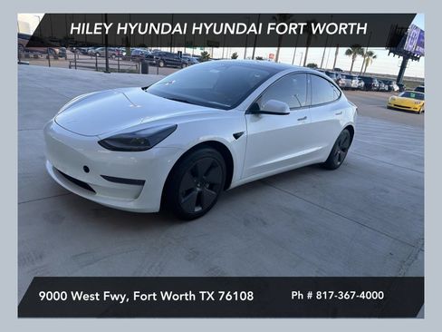 Used 2023 Tesla Model 3 Standard Range RWD image 1