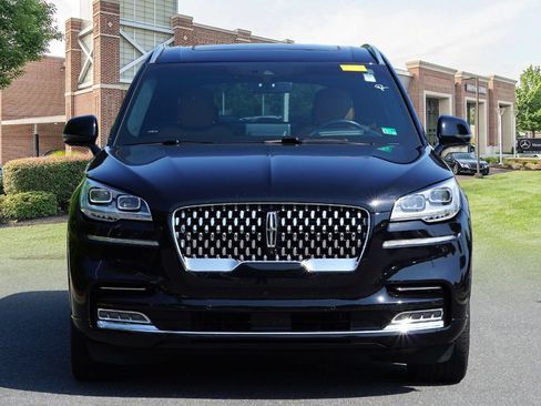Used 2023 Lincoln Aviator Black Label AWD/4WD image 2