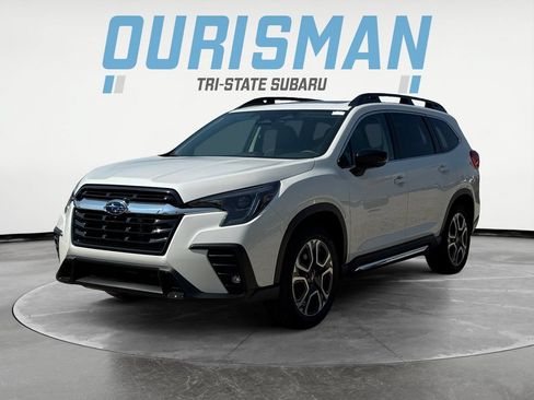 Used 2025 Subaru Ascent Limited w/ Popular Package #2 AWD/4WD image 2