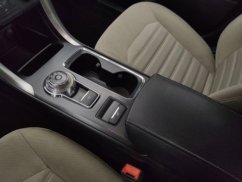 Used 2018 Ford Fusion S image 26