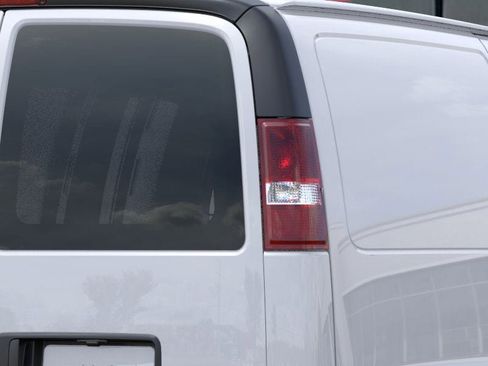 New 2026 GMC Savana 2500 w/ Driver Convenience Package image 35
