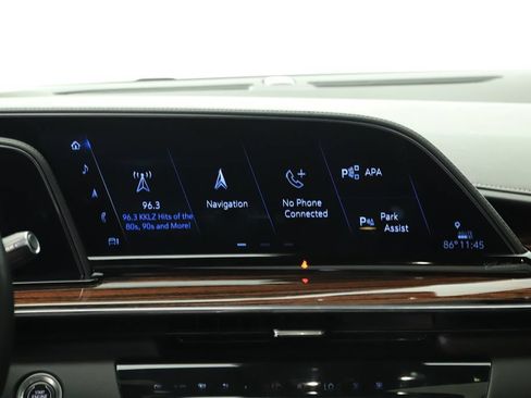 Used 2023 Cadillac Escalade ESV Premium Luxury AWD/4WD image 20