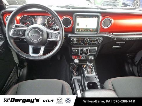 Used 2018 Jeep Wrangler Unlimited Rubicon w/ Dual Top Group image 13