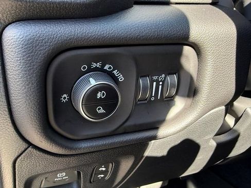 New 2026 RAM 1500 Big Horn AWD/4WD image 24