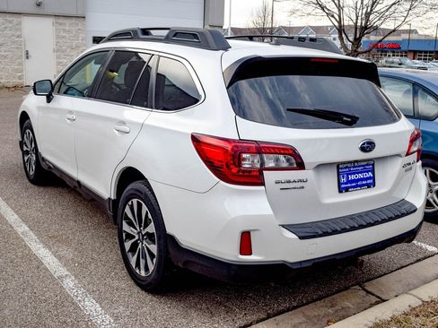 Used 2015 Subaru Outback 2.5i Limited image 7