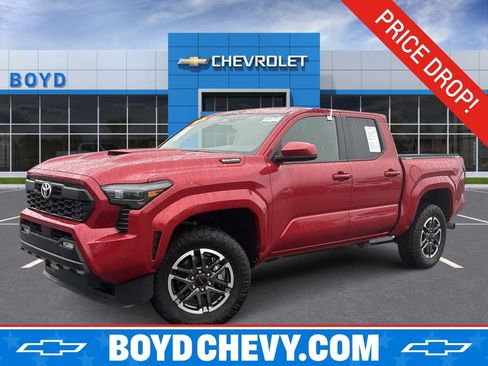 Used 2024 Toyota Tacoma TRD Sport image 1