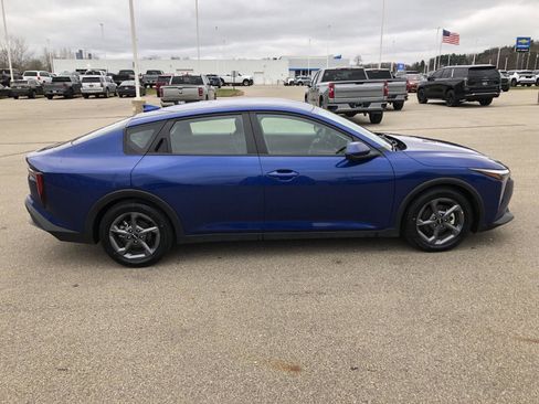 Used 2025 Kia K4 LXS image 9