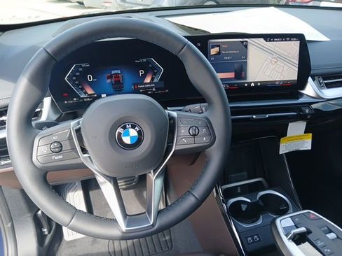 New 2025 BMW X1 xDrive28i w/ Technology Package AWD/4WD image 21