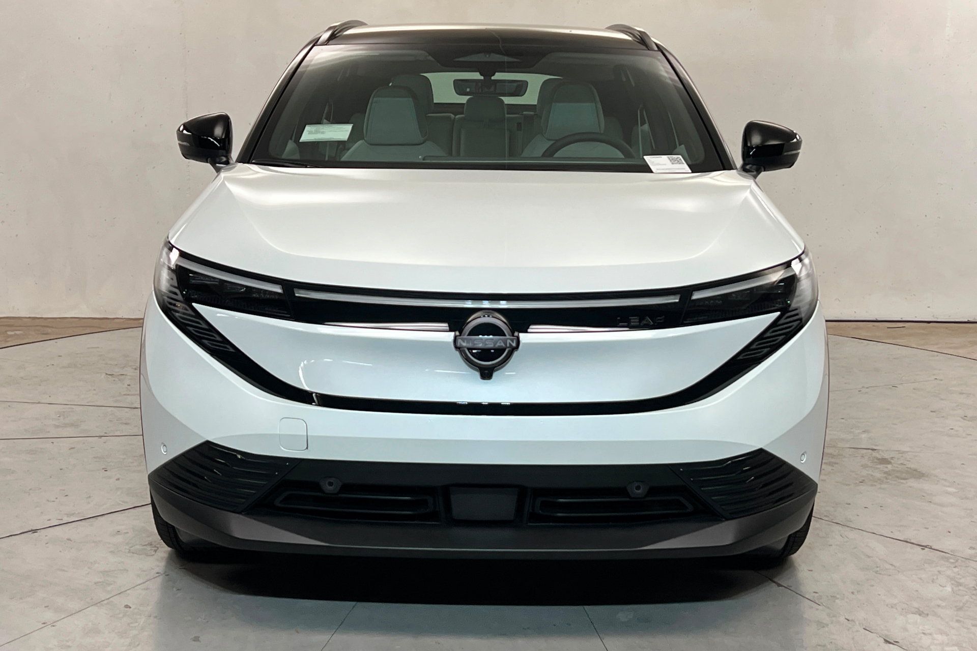 New 2026 Nissan Leaf Platinum+ w/ Illuminated Package FWD image 8