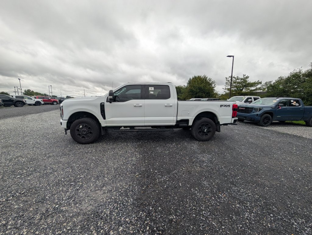 Used 2025 Ford F250 XLT w/ Black Appearance Package AWD/4WD image 3