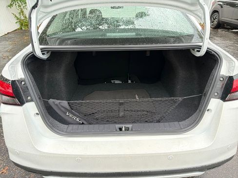 Certified 2025 Nissan Versa SR w/ Trunk Package FWD image 28