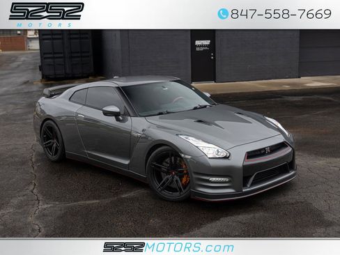 Used 2014 Nissan GT-R Black Edition image 1