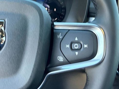 New 2026 Volvo XC40 B5 Ultra w/ Climate Package image 28