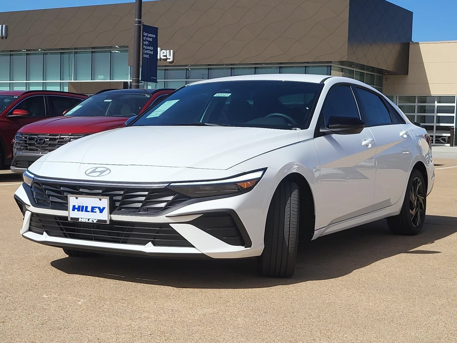 New 2026 Hyundai Elantra SEL FWD image 2
