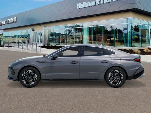 New 2026 Hyundai Sonata SEL FWD image 3