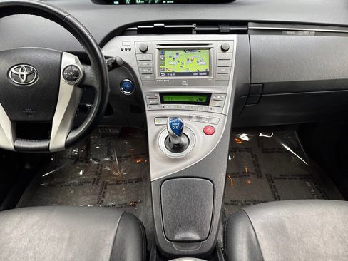 Used 2015 Toyota Prius Four FWD image 19