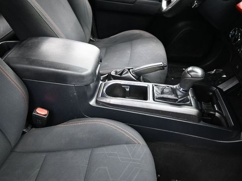 Used 2019 Toyota Tacoma TRD Off-Road image 43