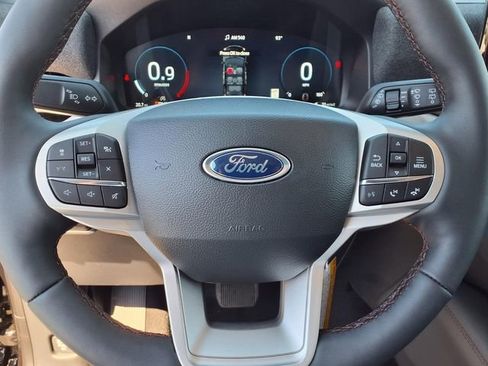 New 2026 Ford Explorer Active w/ Active Comfort Package RWD image 15
