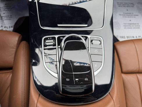 Used 2018 Mercedes-Benz E 400 E 400 image 36