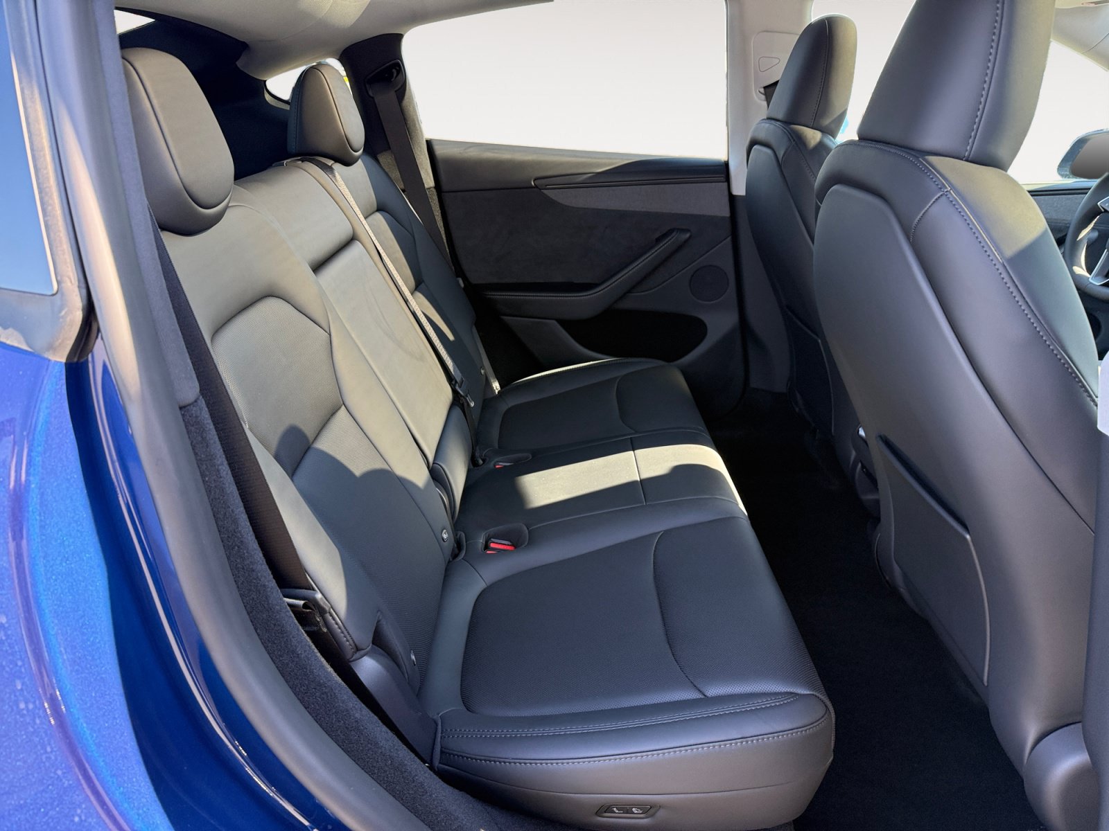 Used 2026 Tesla Model Y 2WD image 18