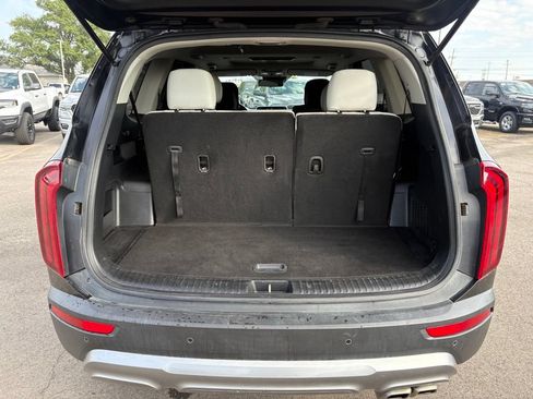 Used 2021 Kia Telluride S FWD image 7