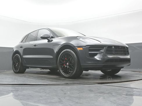 Used 2020 Porsche Macan GTS AWD/4WD image 30